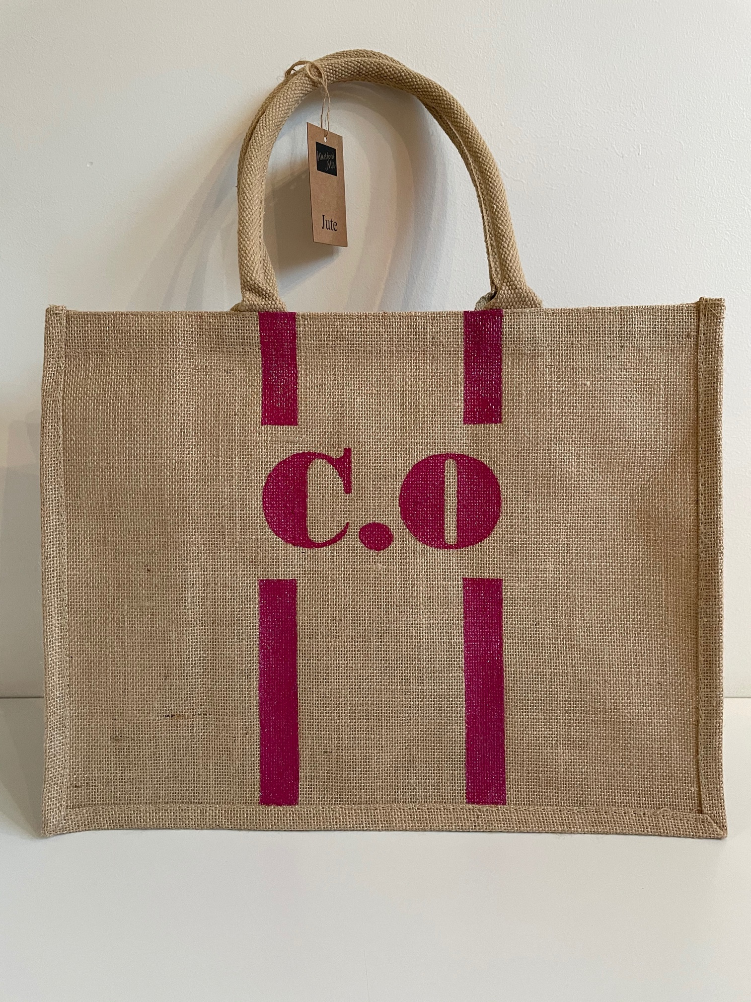 grand sac en jute à personnaliser avec un monogramme peint à la main par Elles et No.