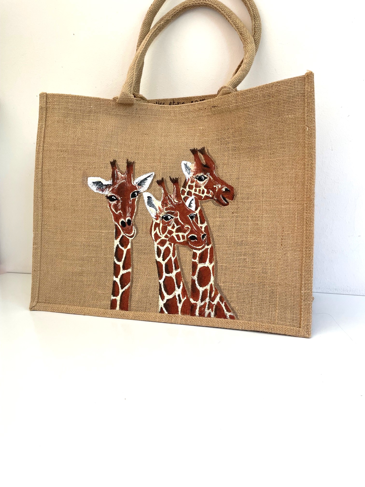 sac jute XL avec des girafes rigolotes peintes à la main par Elles et No.