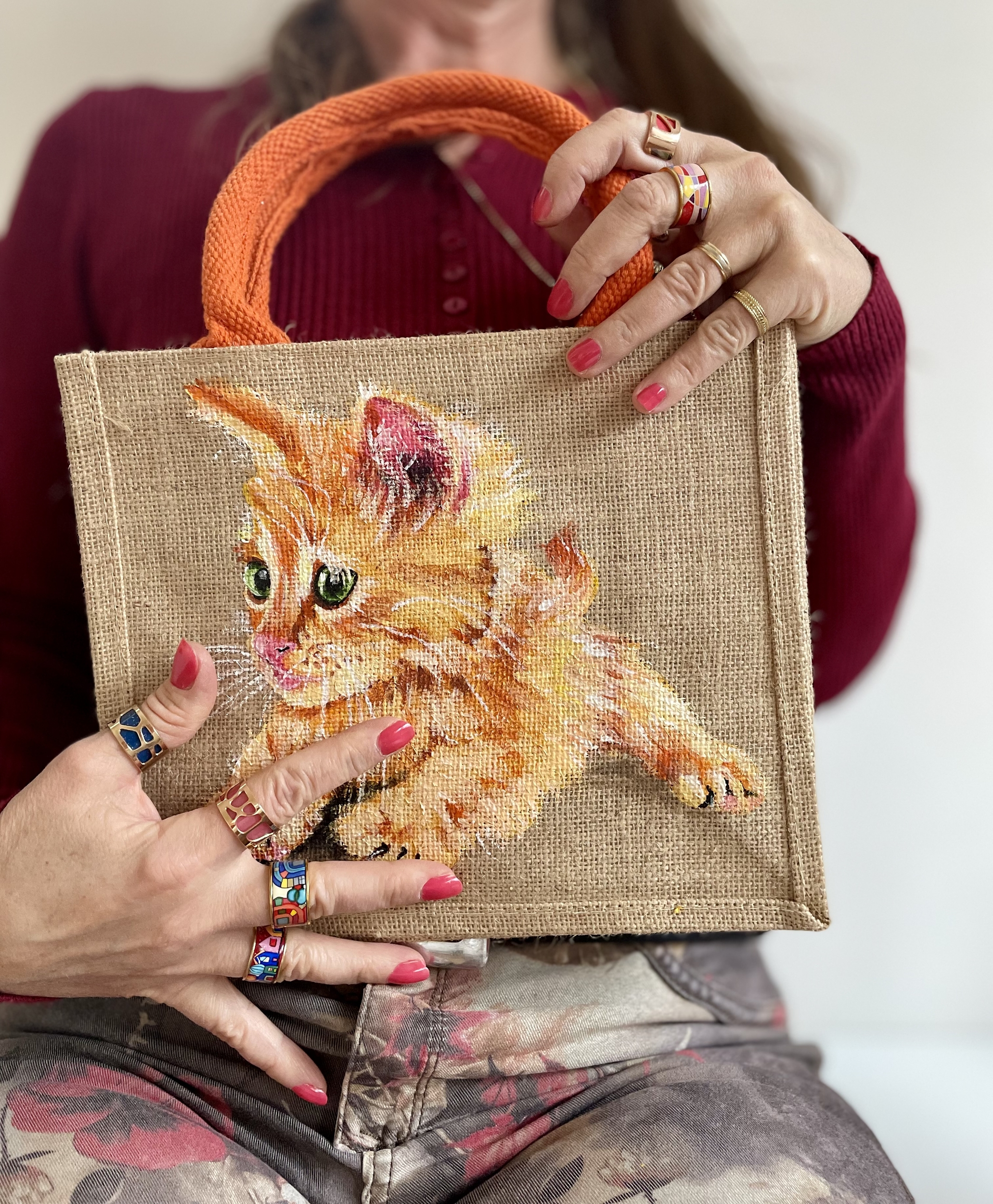 Sac en jute à anses oranges avec un chaton peint à la main par Elles et No.