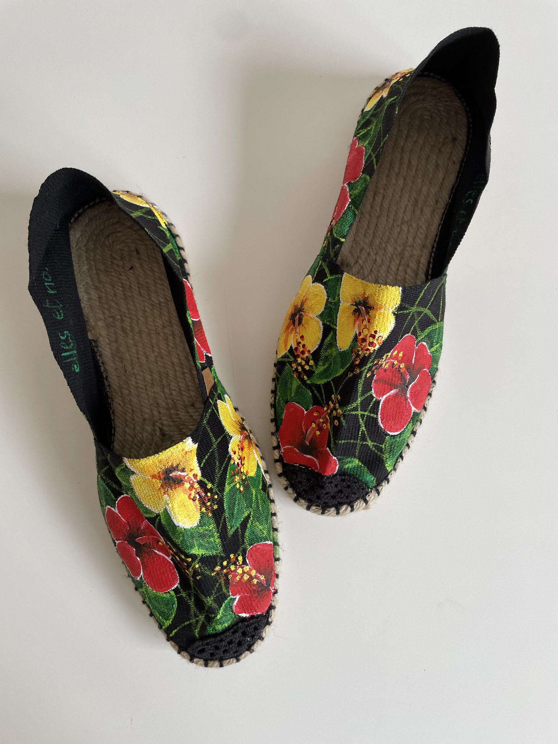 Espadrilles peintes à la main personnalisées par Elles et No.