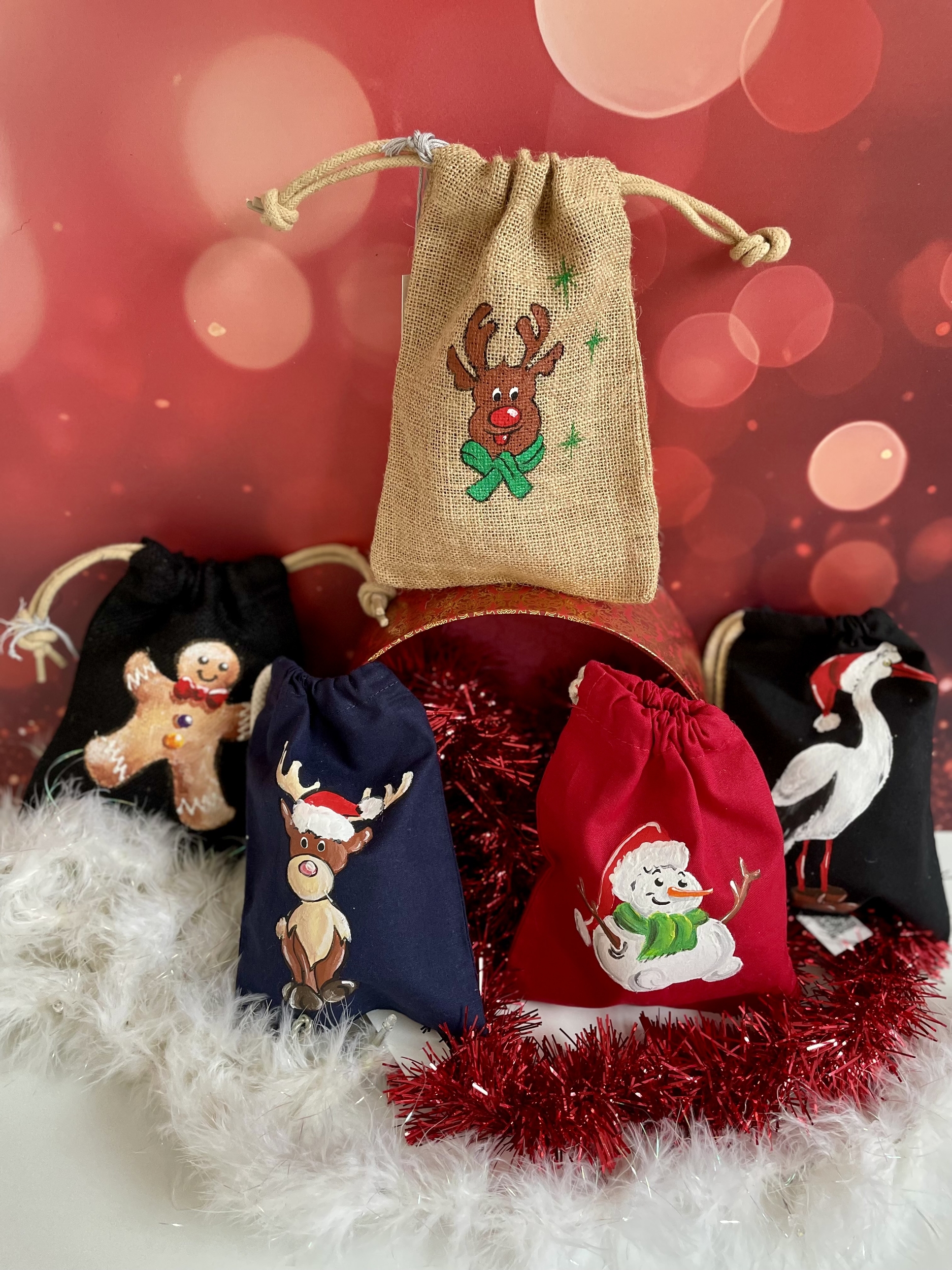 Lot de 5 pochons de Noël peints à la main par Elles et No.