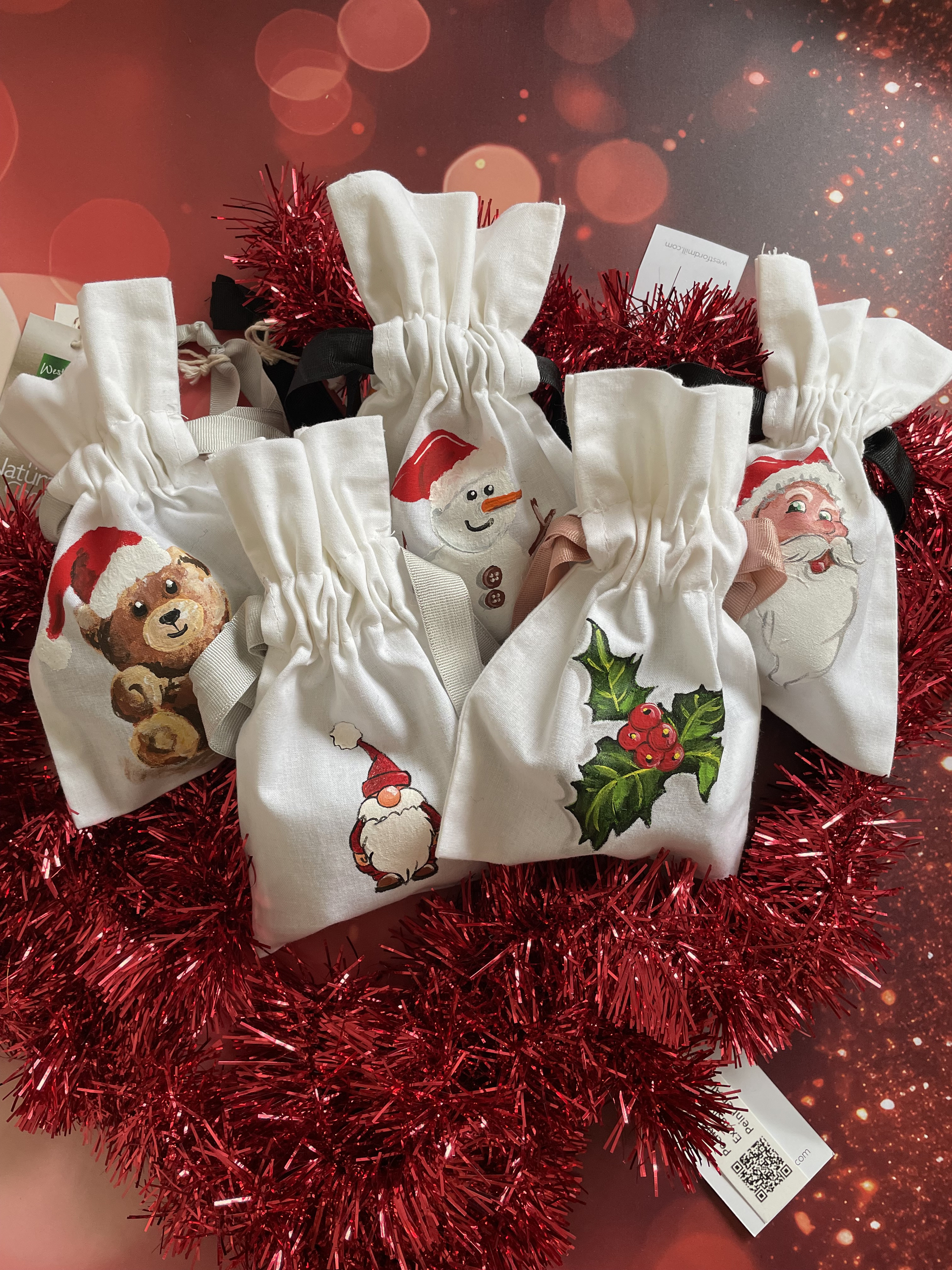 lots de 5 pochons de Noël peints  à la main par Elles et No.