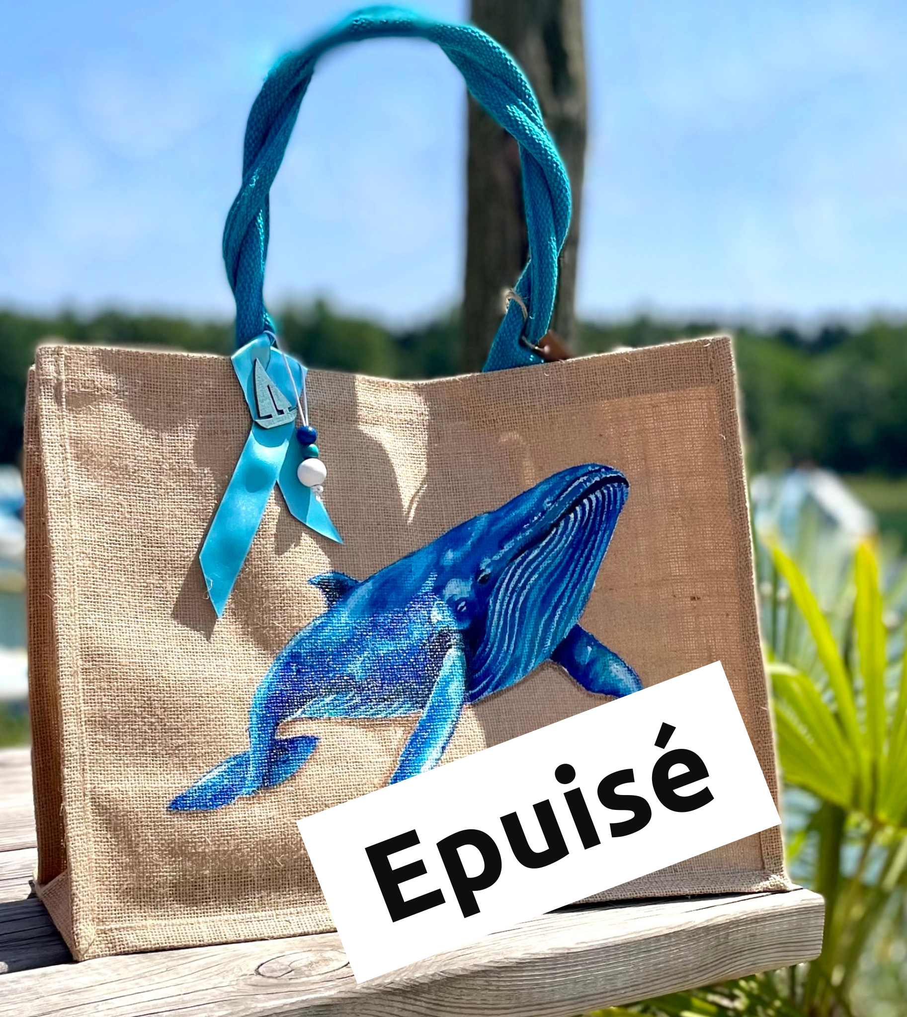 sac de plage unique avec une baleine bleue peinte à la main par Elles et No.