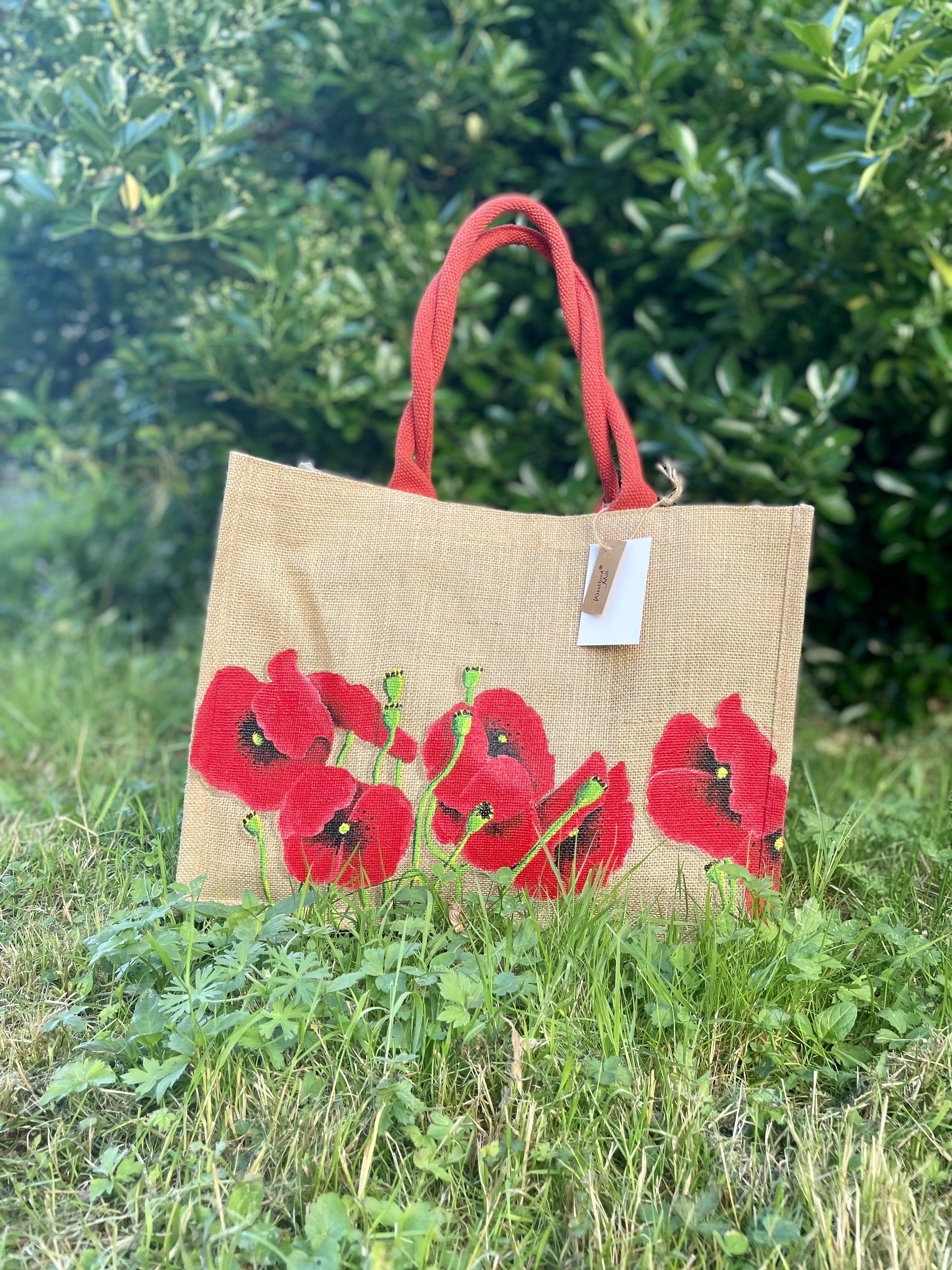 Sac de plage en jute avec des coquelicots peints à la main par Elles et No.
