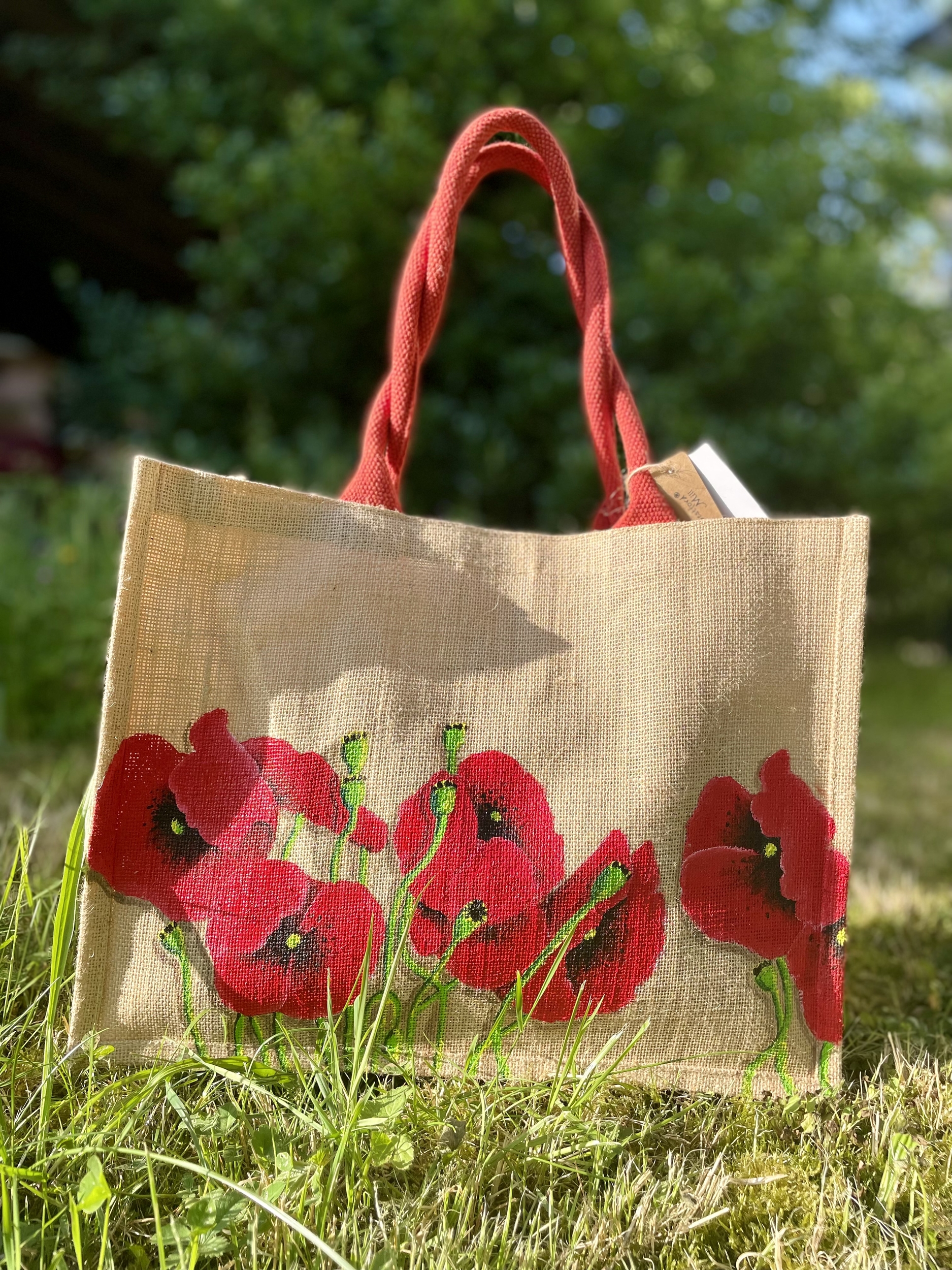 Sac de plage en jute avec des coquelicots peints à la main par Elles et No.