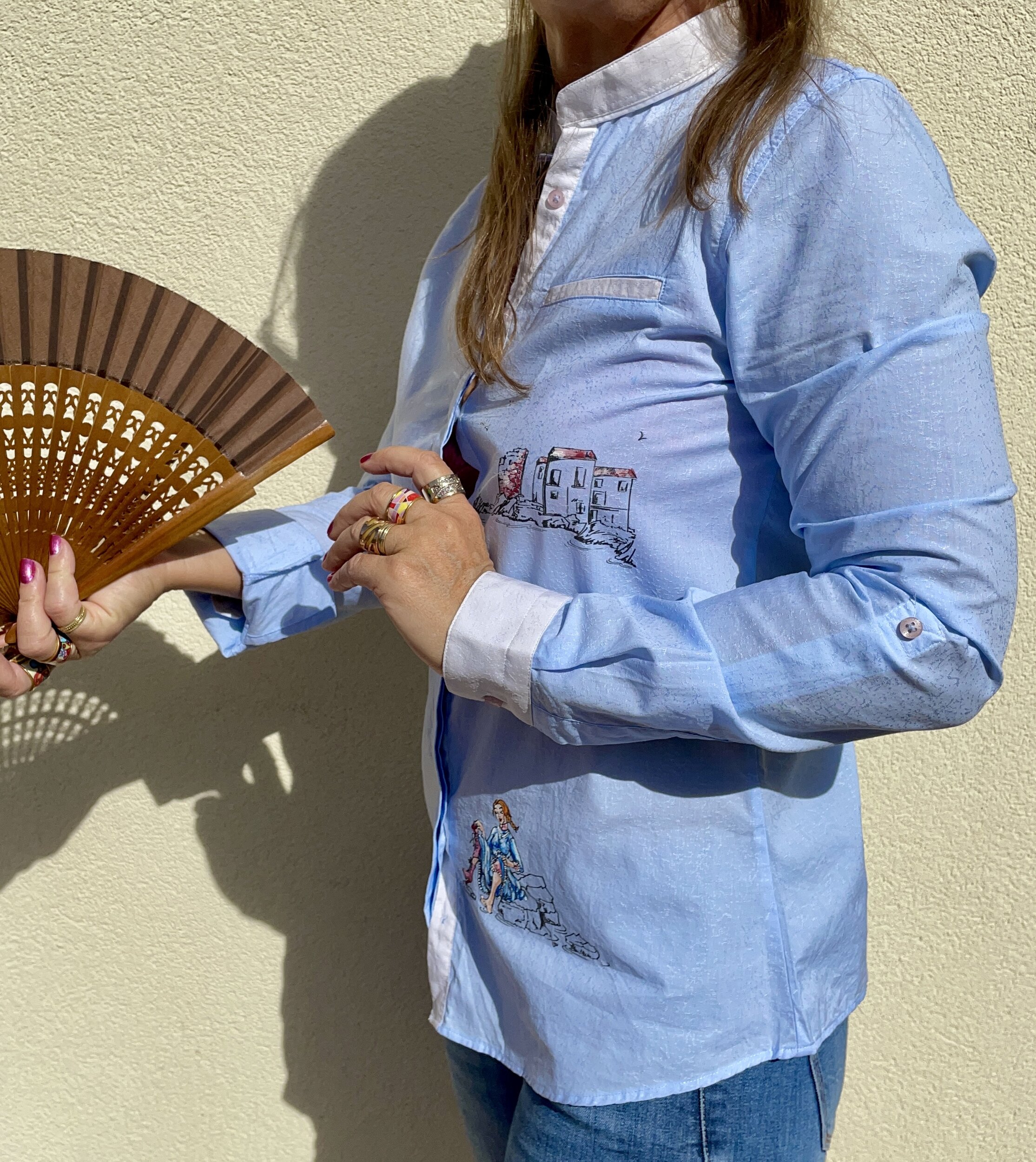 Chemise col Mao avec la Tour dErbalunga Peinte à la main par Elles et No.
