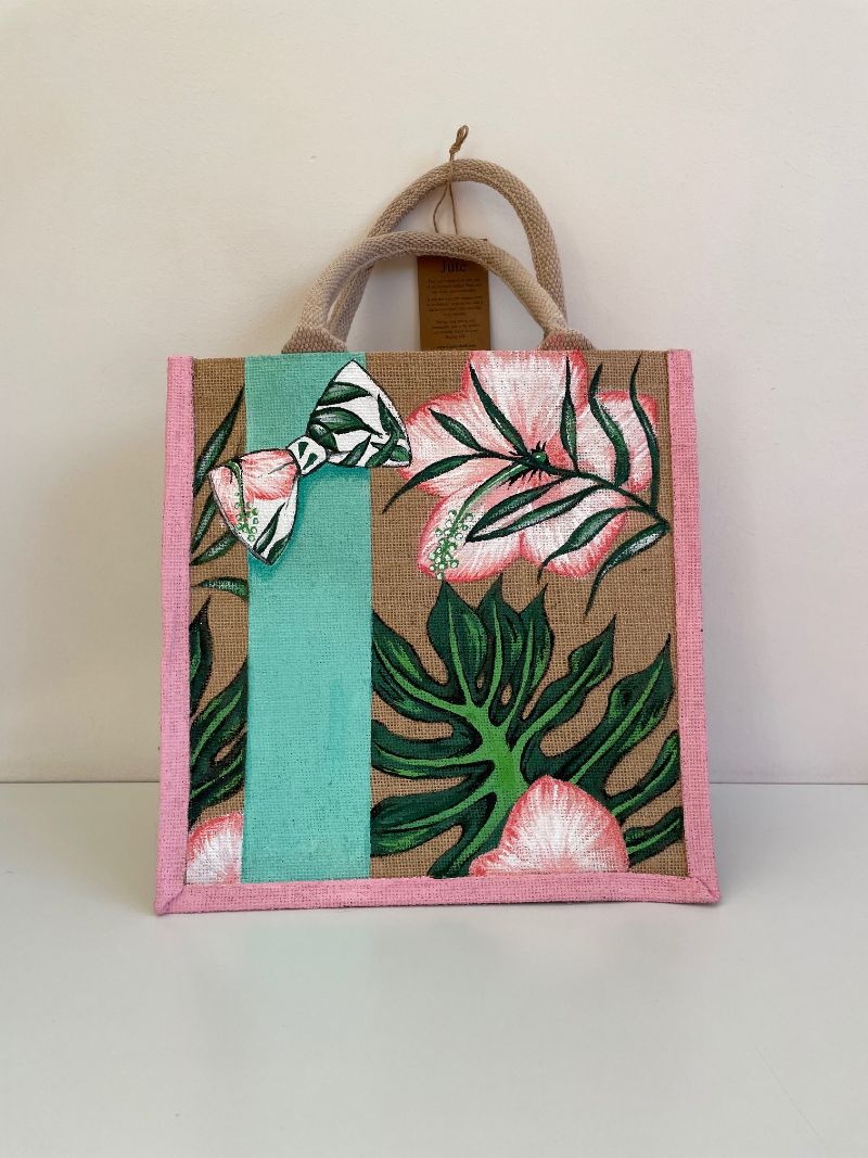 sac en jute avec feuilles et noeud peints  à la main 