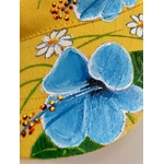 visière jaune avec des hibiscus bleu peints à la main par Elles et No.
