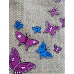 petit sac en jute avec des papillons peints à la main par Elles et No. détail