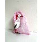 pochon rose avec cigogne de Noël peinte à la main  par Elles et No.