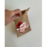 Pochon en jute avec un ourson de Noël peint main  par Elles et No.