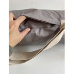 Sac tapis yoga, gris avec une fleur de lotus peinte à la main  par Elles et No.