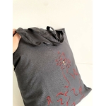 tote bag gris avec danseuse flamenca peinte à la main  (6)