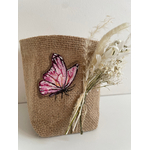 porte-plante en jute avec un bouquet de fleurs séchées et un papillon peint main (5)