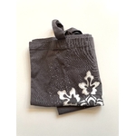 tote bag Elles et No.  coton gris à anses courtes avec un flocon de neige en gros plan peint. à la main