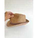 Chapeau dété pour enfant en papier tissé avec un papillon, peint à la main par Elles et No.