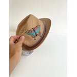 Chapeau dété pour enfant en papier tissé avec un papillon, peint à la main par Elles et No.