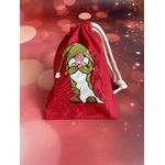 pochon en coton rouge avec un  nain de Noël boudeur peint à la main par Elles et No.