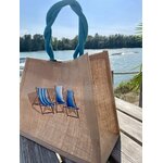 sac de plage avec des transats dans les tons bleus peints à la main par Elles et No.