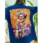 veste worker bleu avec un portrait pop de Frida Kahlo peint à la main par Elles et No.
