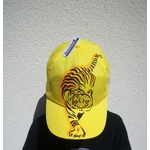 casquette enfant jaune avec tigre