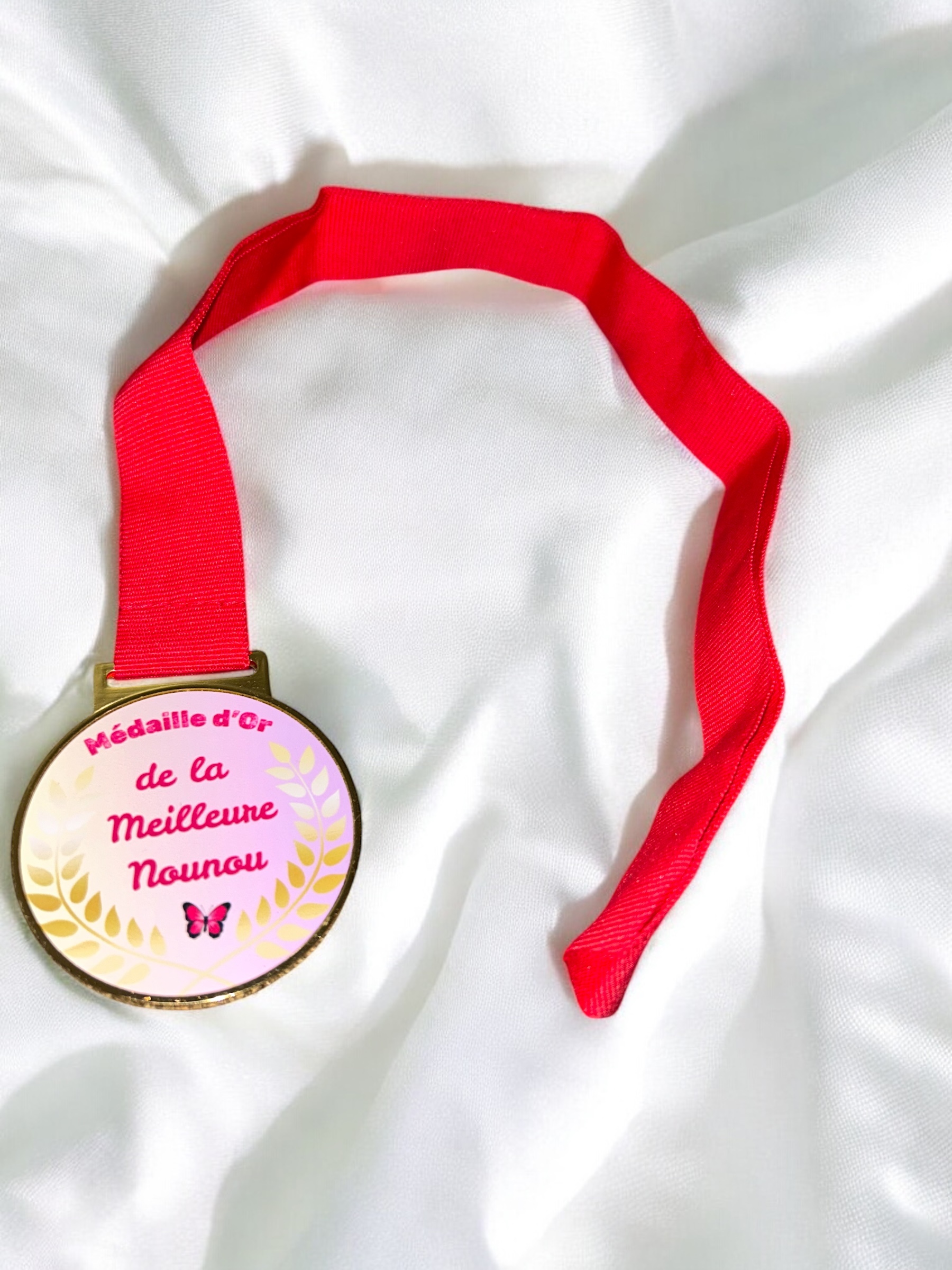 medaille-nounou-personnalisee-lilou-creation