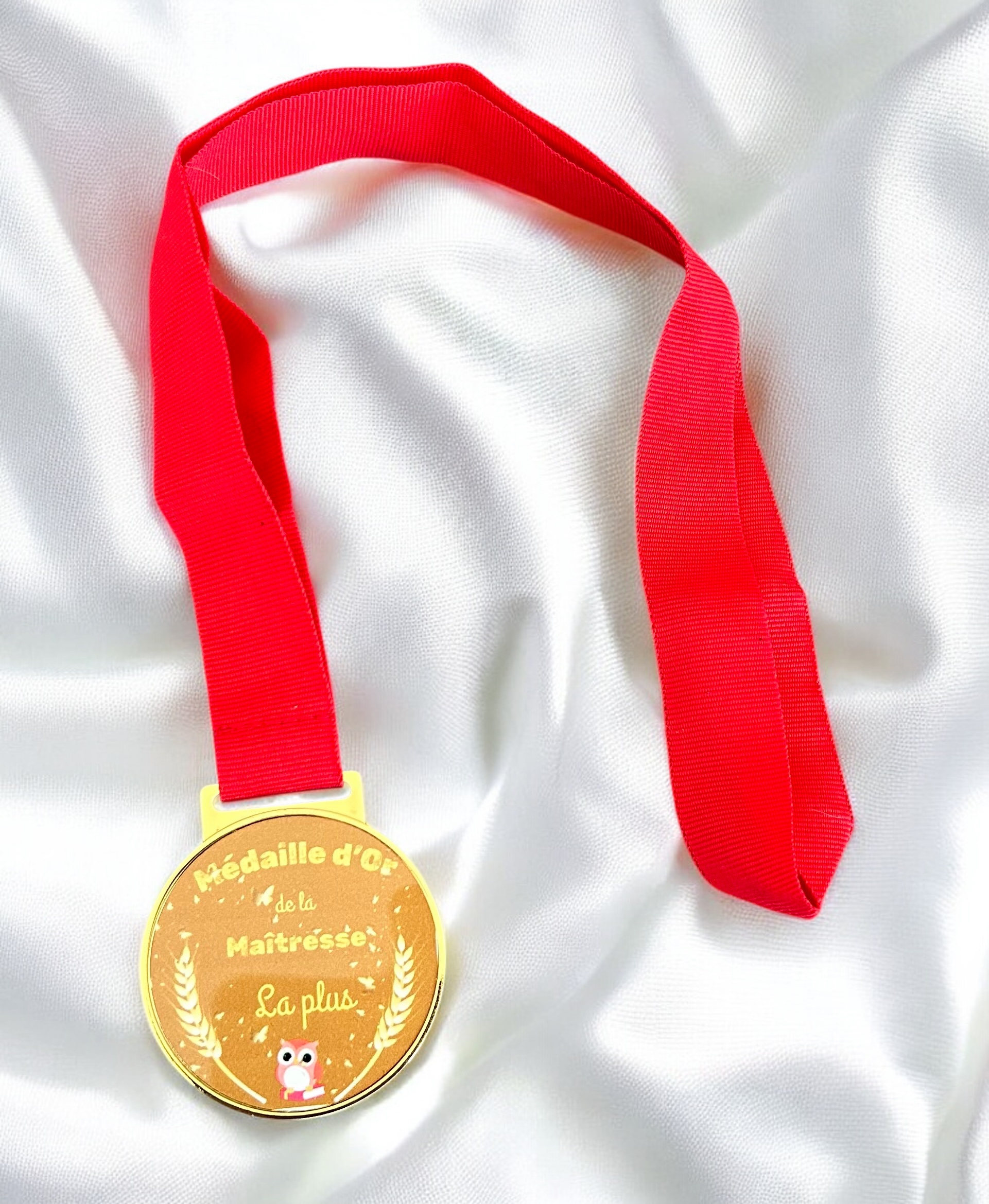 medaille-maitresse-chouette-cadeau-lilou-creation