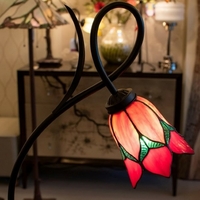 galerie glacis tiffany lampadaire lovely flower au salon