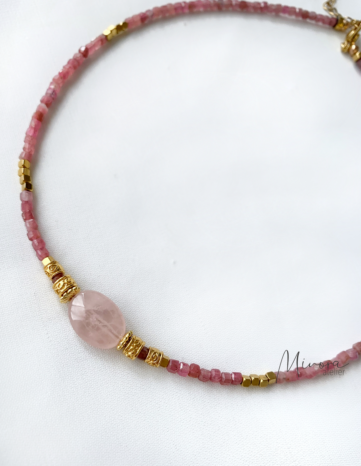 COLLIER KEYA