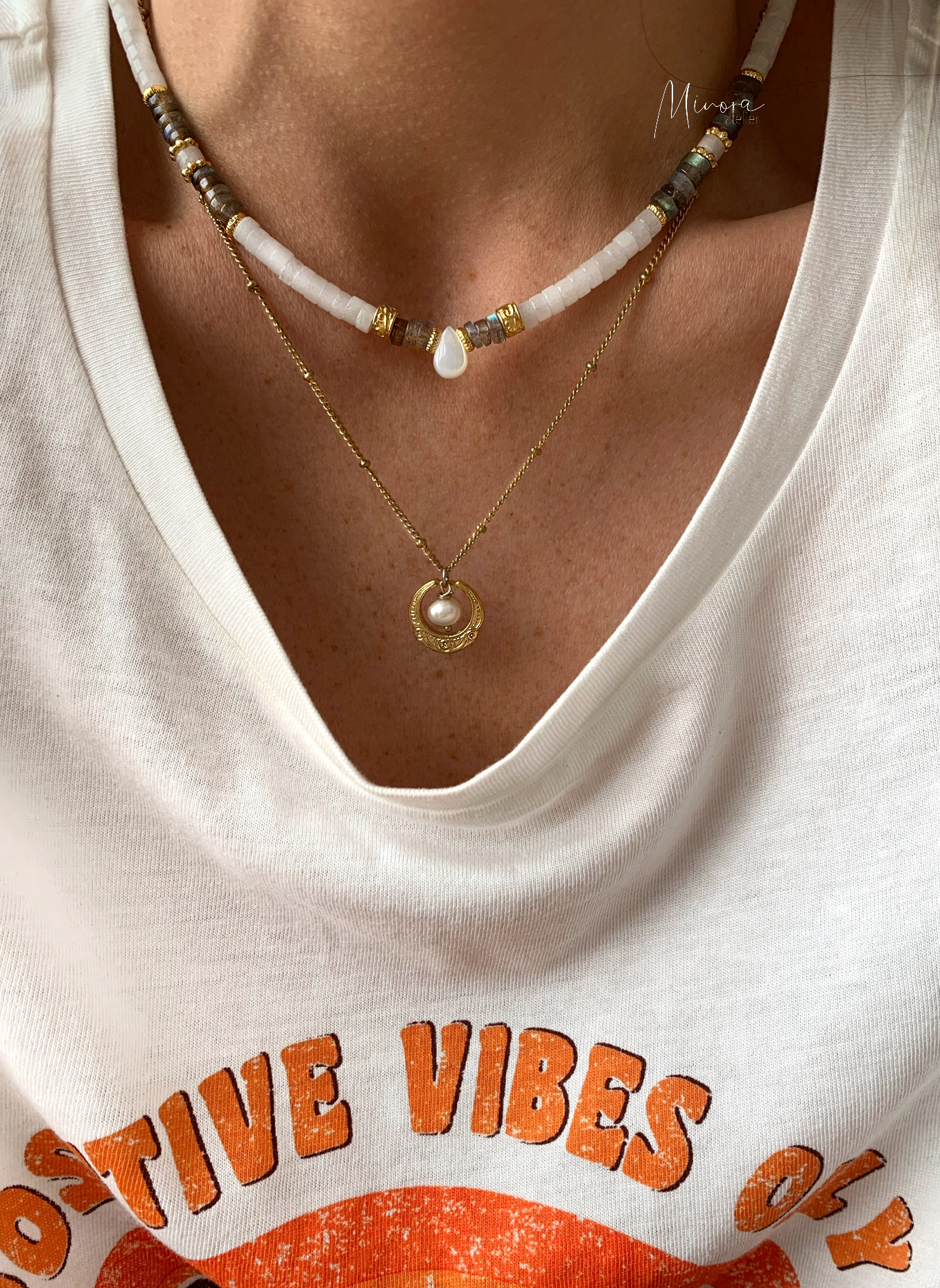 COLLIER OMA