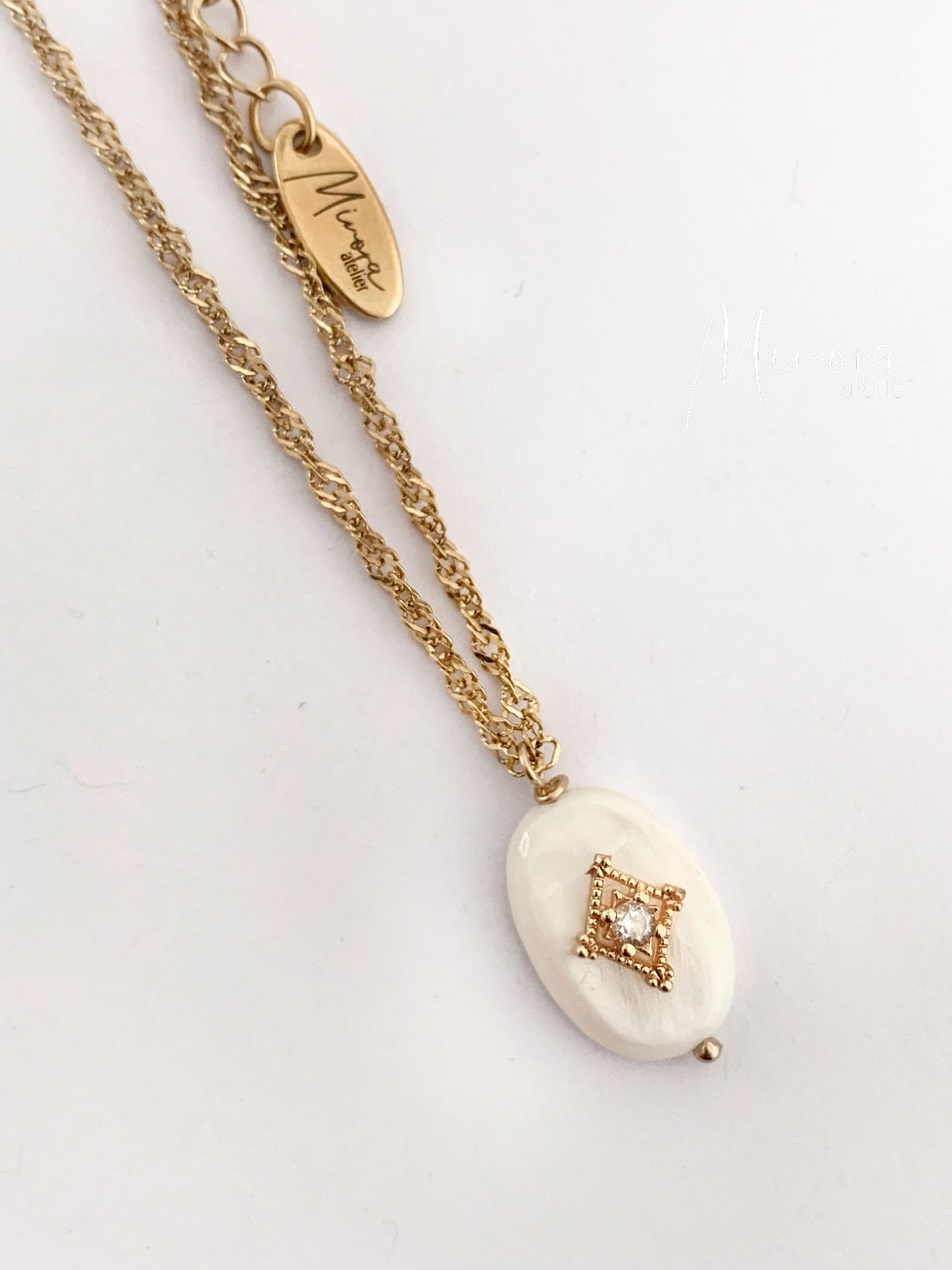 COLLIER IPSITA NACRE