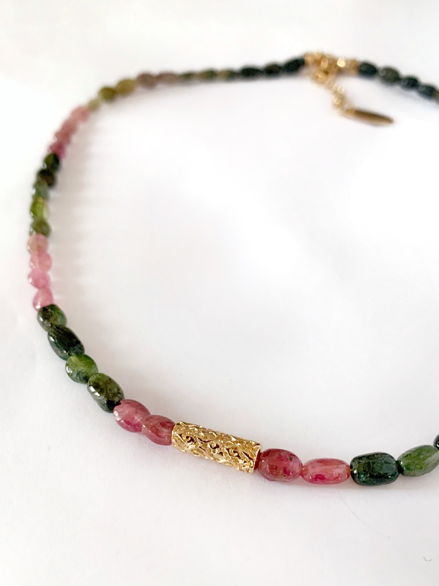 COLLIER CARLA