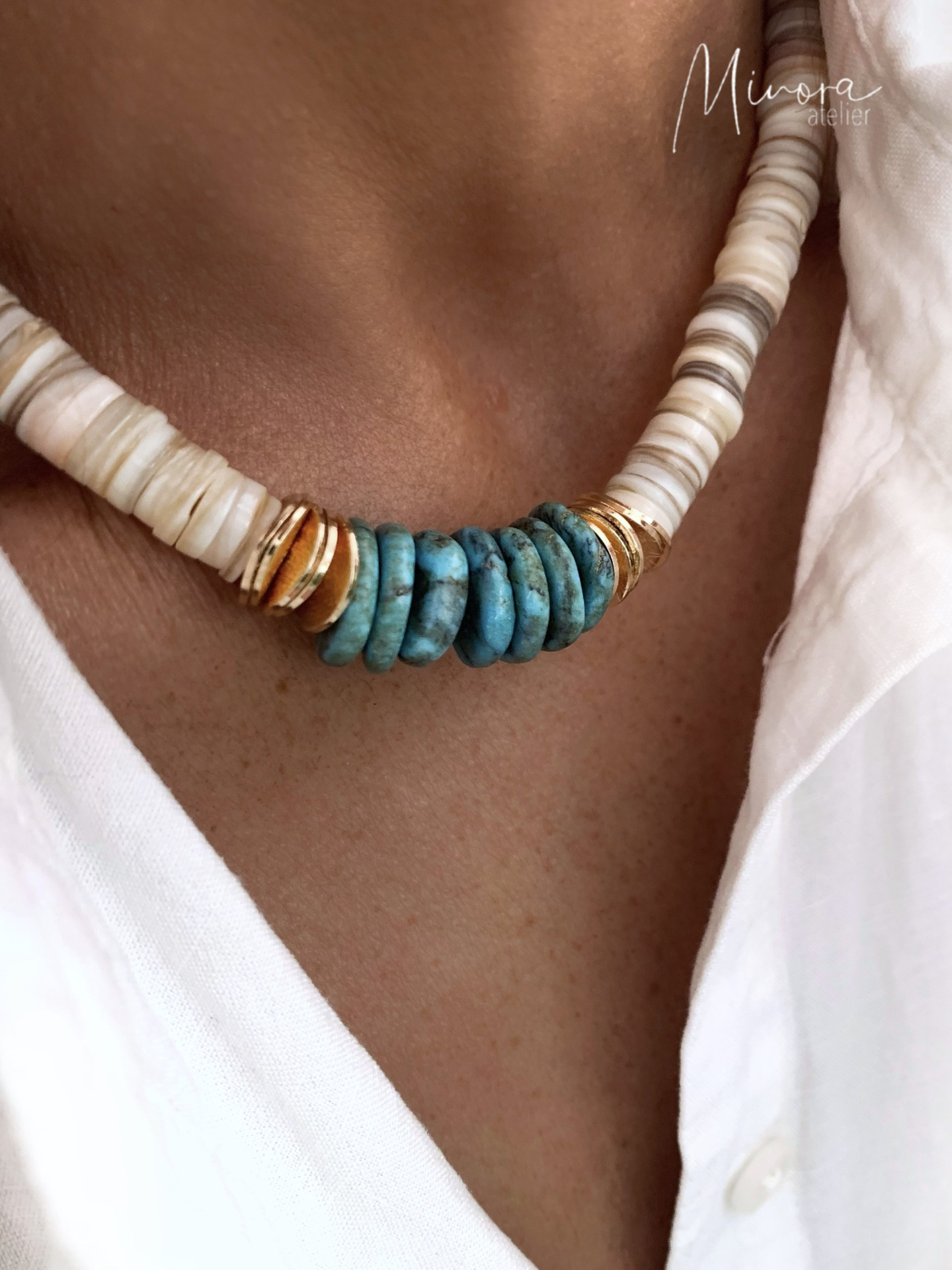 COLLIER MOOREA