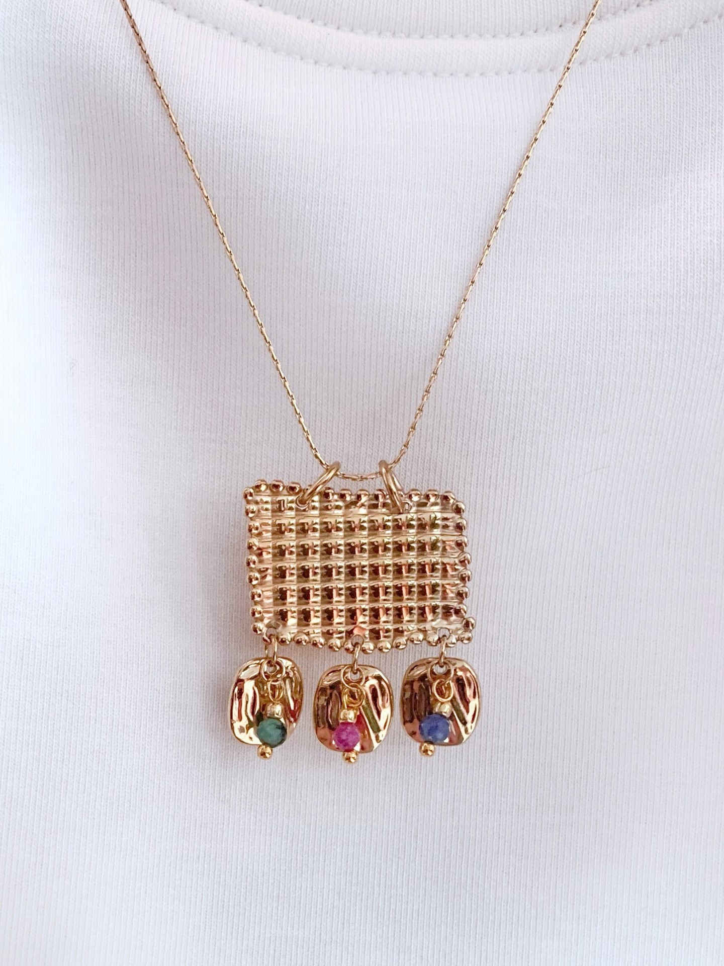COLLIER LUMIA