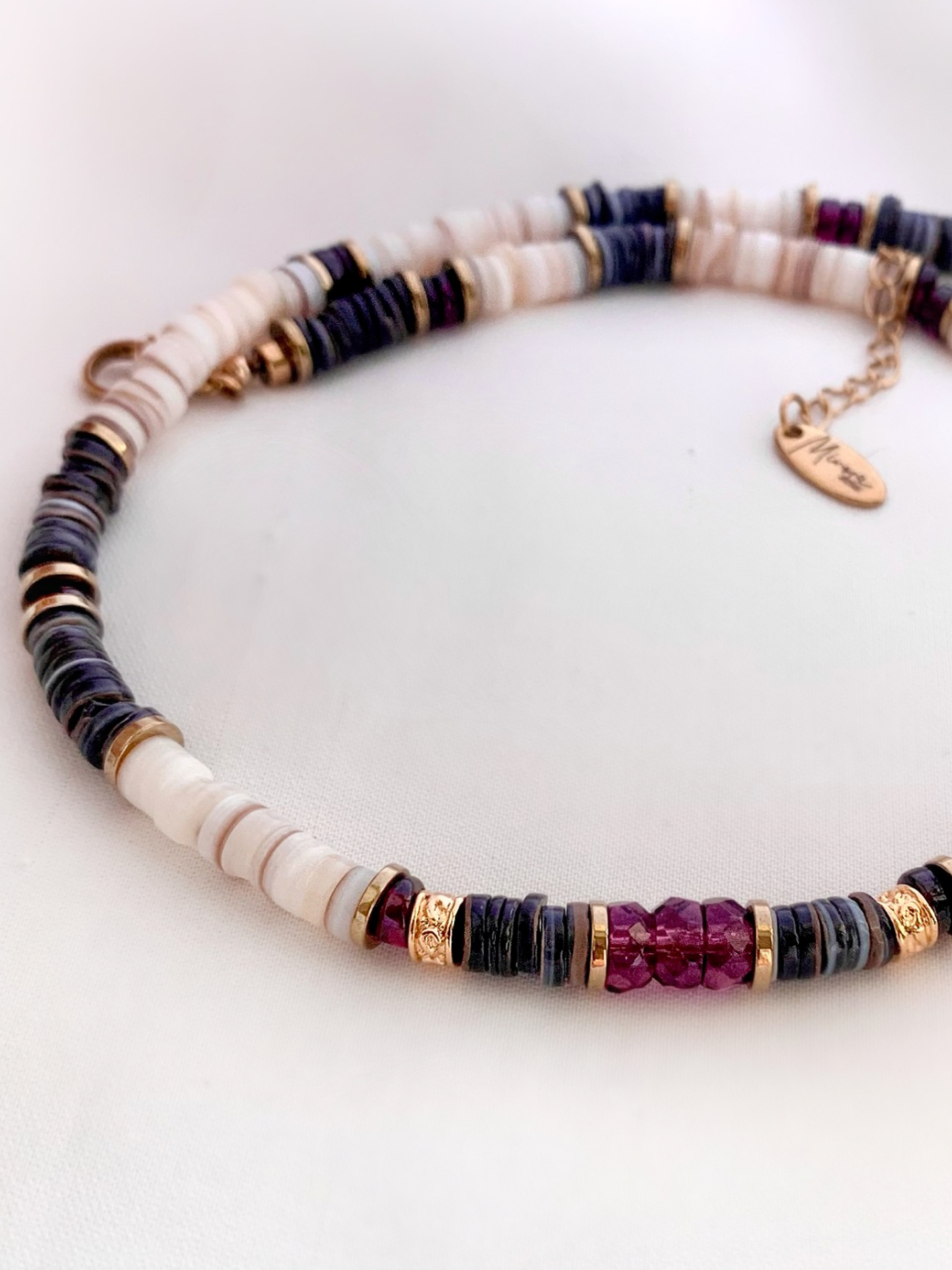 COLLIER LOLA