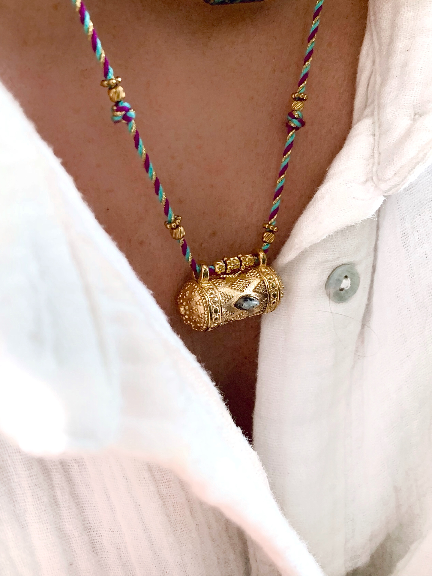 COLLIER THEMIS