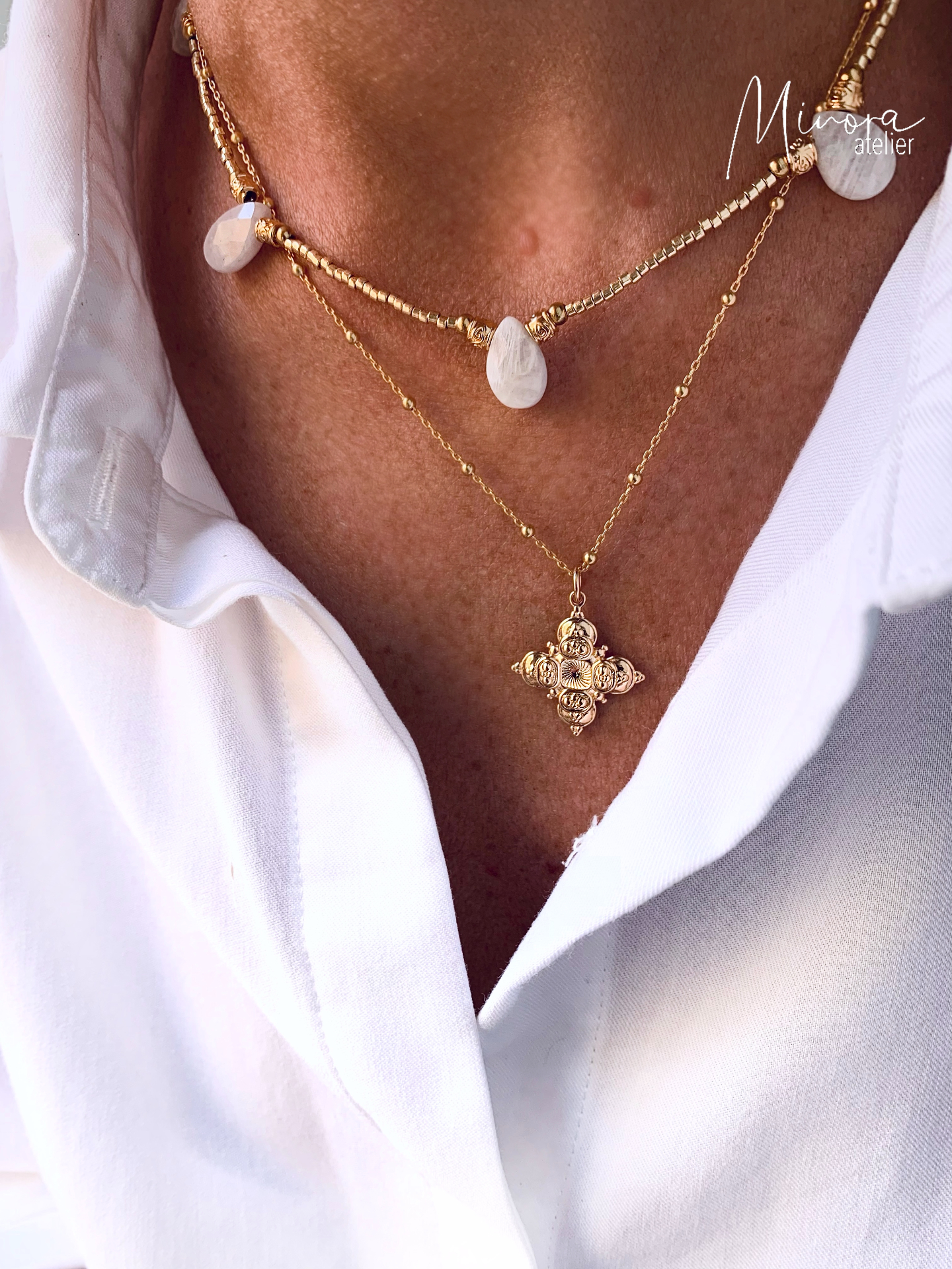 collier-naia-pierre-de-lune-perles-dorees