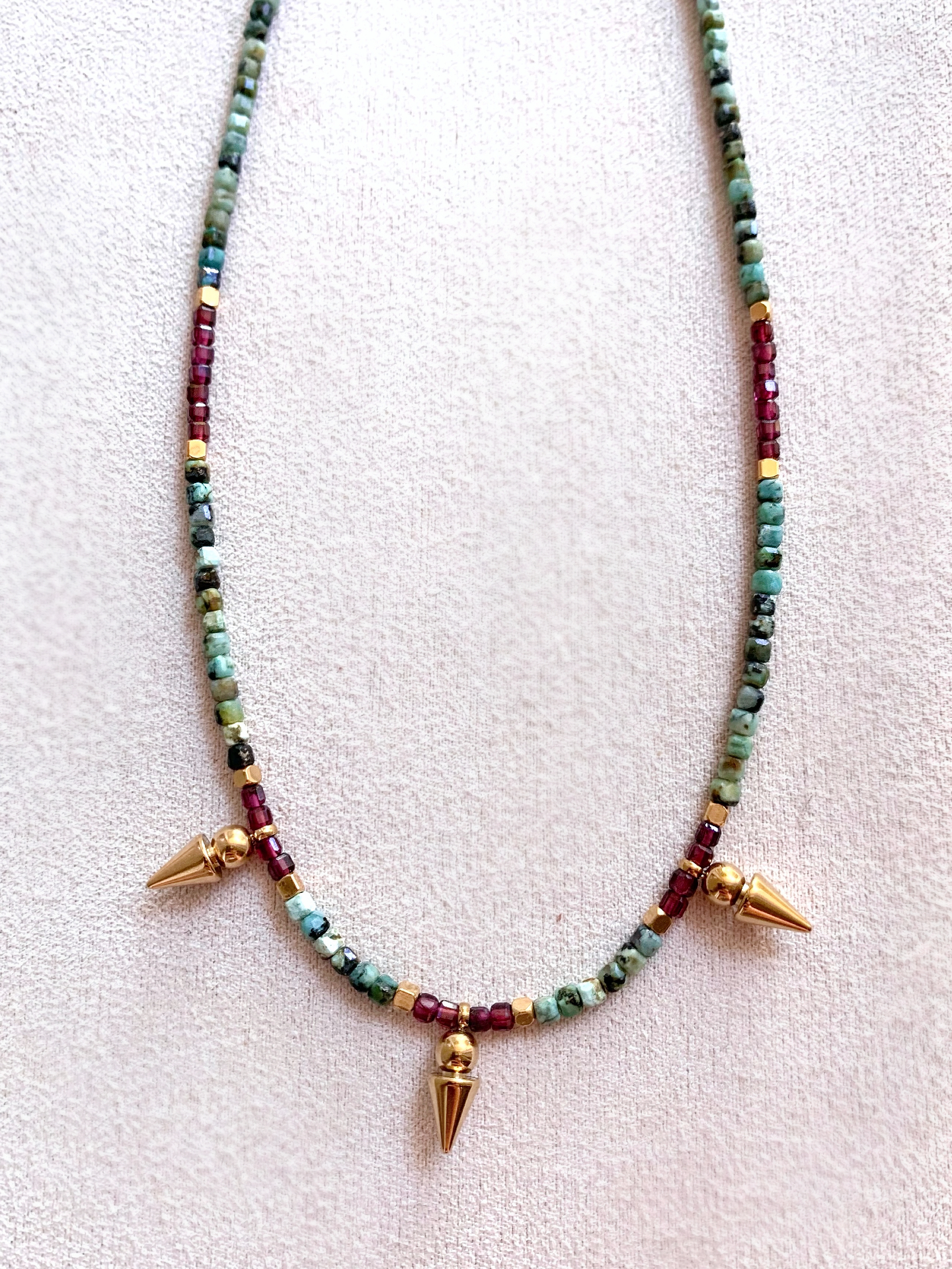 COLLIER VITA