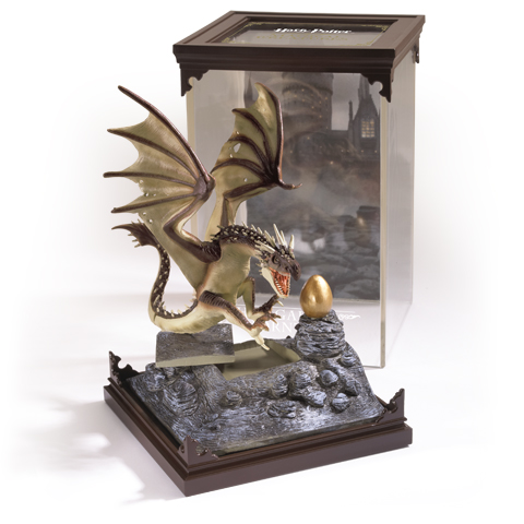 Créatures magiques - Magyar à pointes - Figurines Harry PotterNN7539_VUE2_480