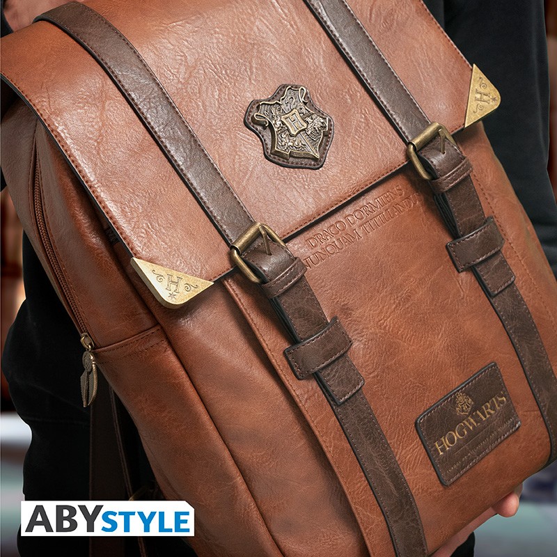 harry-potter-sac-a-dos-premium-poudlard-2