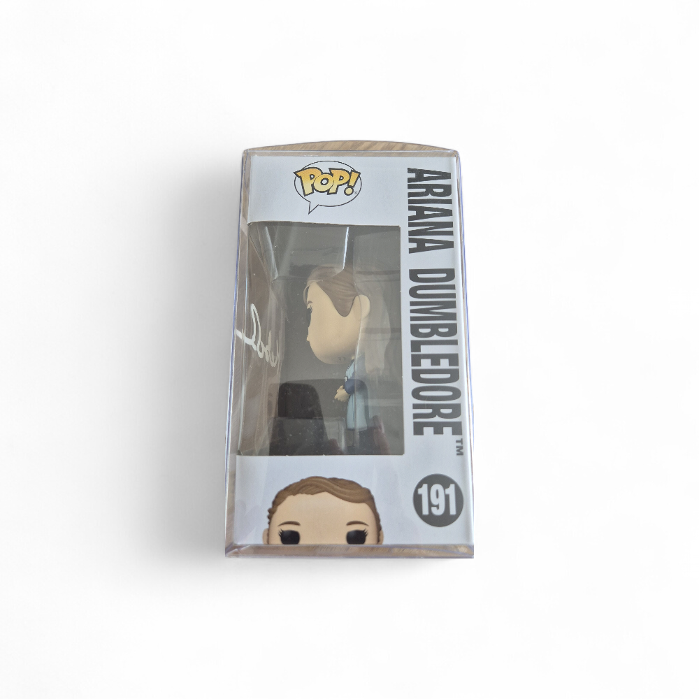 funko-pop-ariana-dumbledore-dedicacee-par-hebe-beardsall-v5
