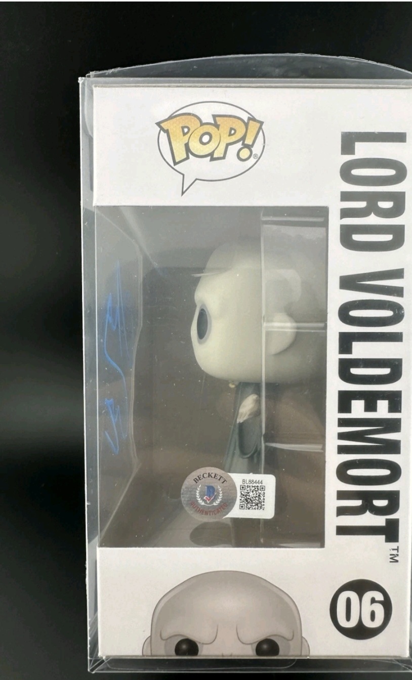 funko-pop-dedicacee-par-christian-coulson-voldemort-v917254