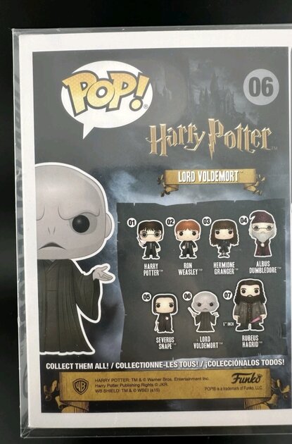 funko-pop-lord-voldemort-dedicacee-par-christian-coulson-beckett-5
