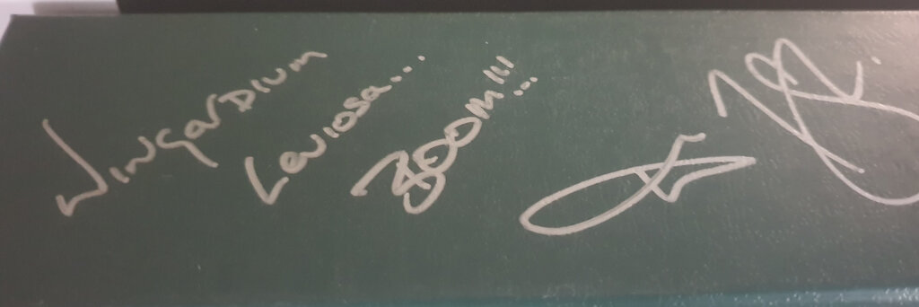 replique-baguette-dedicacee-par-devon-murray-seamus-finnigan-edition-3