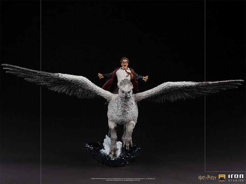 harry-potter-buckbeak-dlx-1-10-statue-4