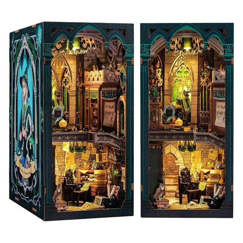 maquette-book-nook-darkness-common-room-23-x-11-cm (2)