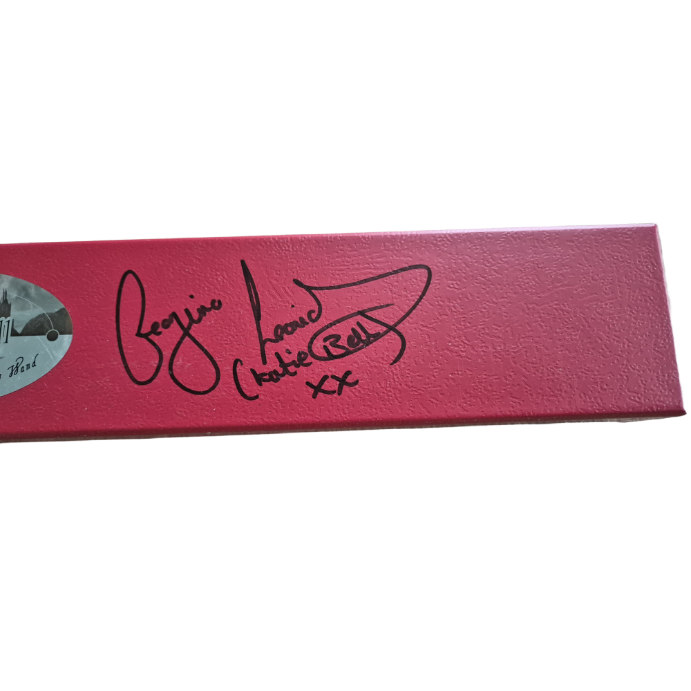 Baguette de Katie Bell signée par Georgina Leonidas, deuxième vue
