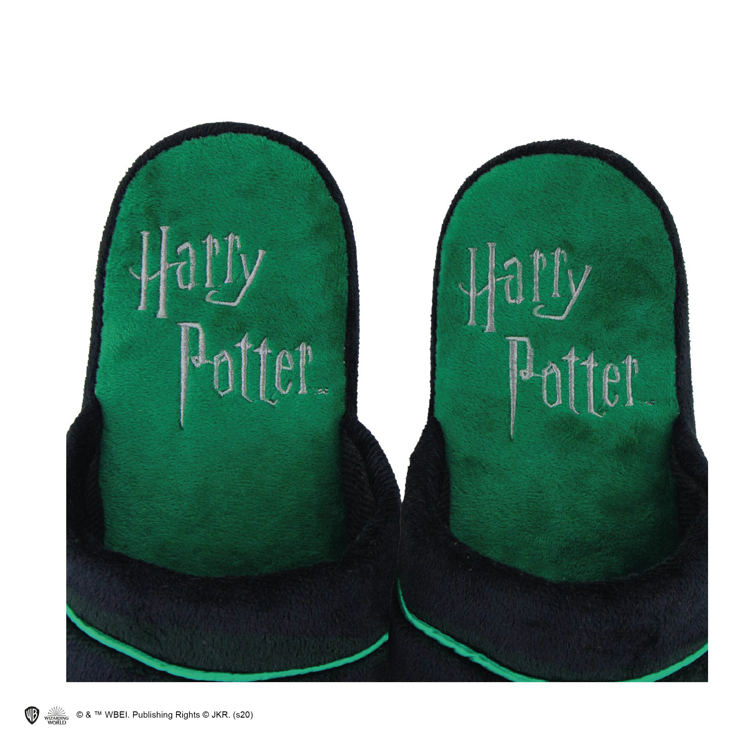 Chaussons Serpentard, détail de lécusson brodé