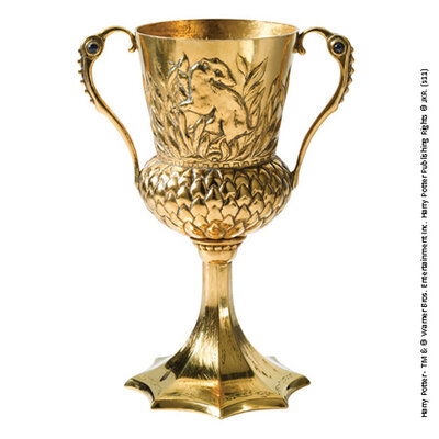 Réplique Noble Collection de la coupe de Helga Poufsouffle dorée à deux anses, Horcruxe