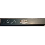 baguette-dedicacee-de-seamus-finnigan-par-devon-murray